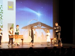 2025 - Christkindlmarkt Unterföhring: "Wenn ein Stern vom Himmel fällt"