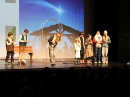 2025 - Christkindlmarkt Unterföhring: "Wenn ein Stern vom Himmel fällt"